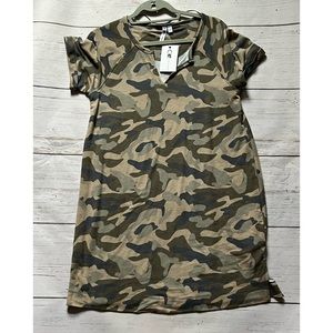 Cable & Gauge Camo T-shirt Dress Large